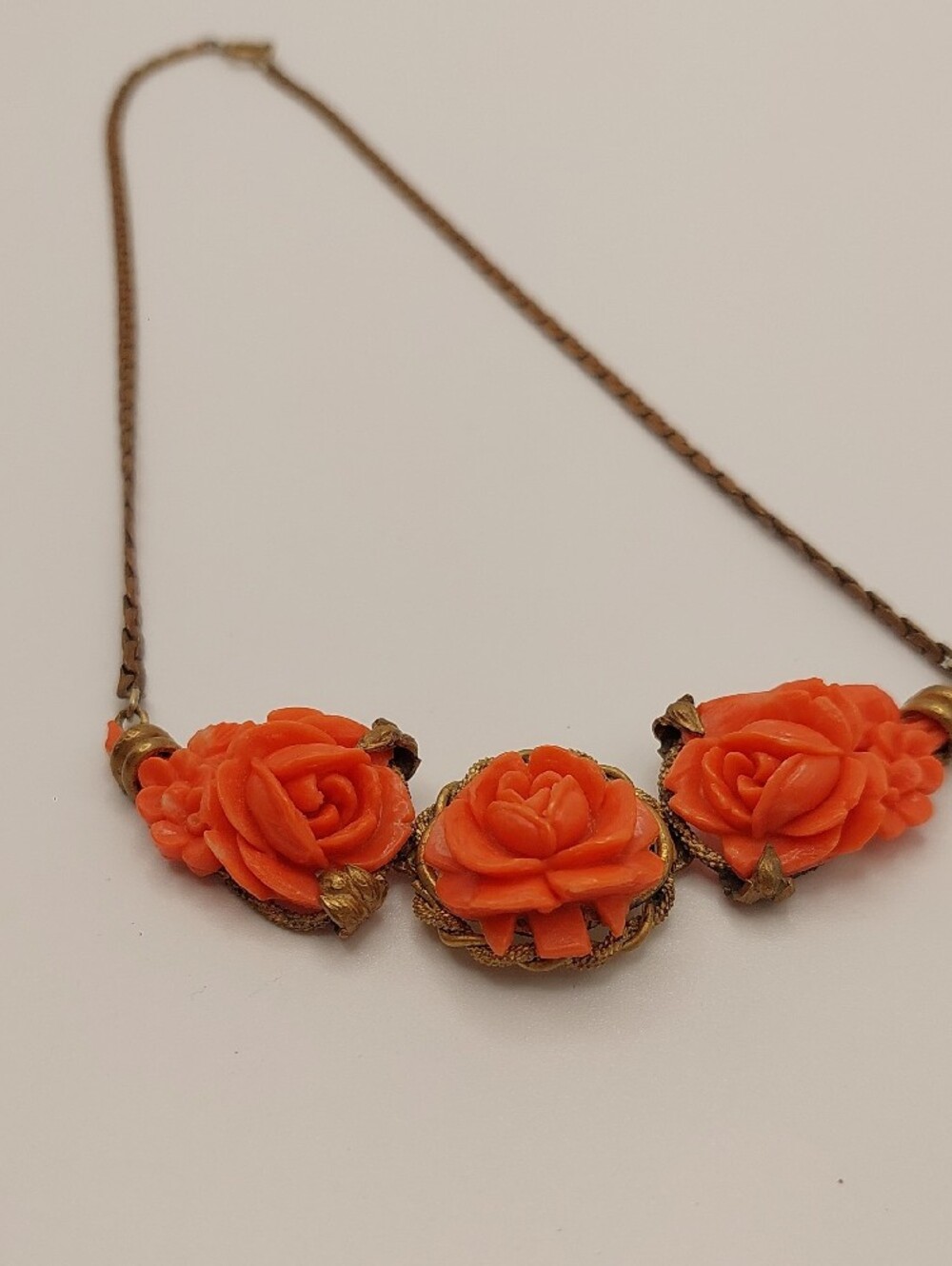 Orange/celluloid LOT vintage faux coral rose necklace, 2 Pr. Vtg Earrings Brooch - Picture 11 of 16